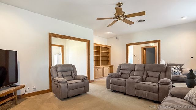 402 Chattanooga, Ardmore, OK 73401