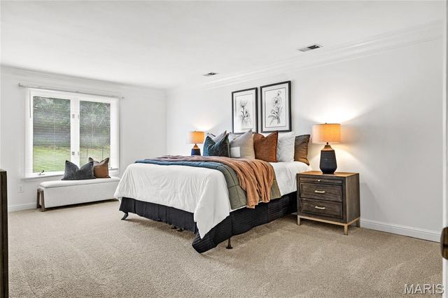 14300 Conway Meadows Court 202, Chesterfield, MO 63017