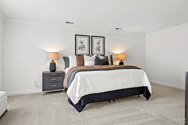 14300 Conway Meadows Court 202, Chesterfield, MO 63017