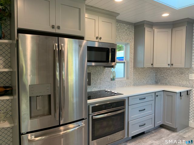 8 Osprey Lane, Stonington, CT 06355