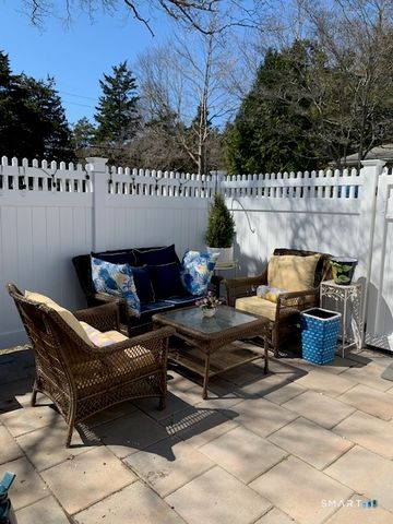 8 Osprey Lane, Stonington, CT 06355