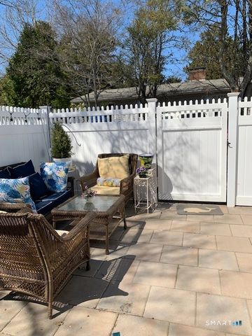 8 Osprey Lane, Stonington, CT 06355