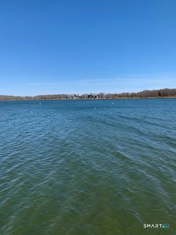 8 Osprey Lane, Stonington, CT 06355