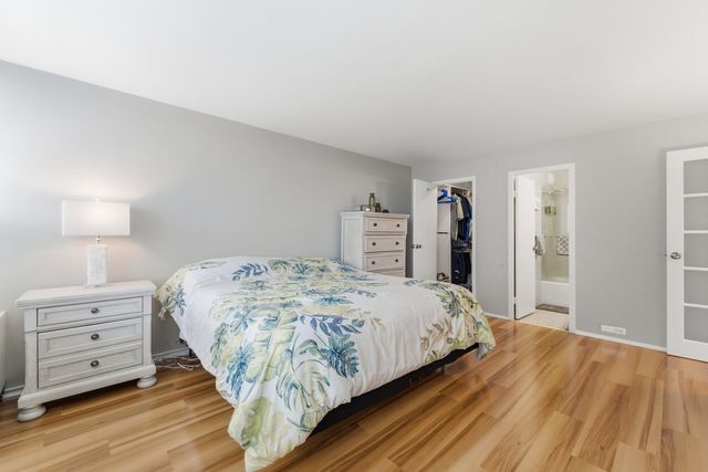 3550 N Lake Shore Drive 902, Chicago, IL 60657