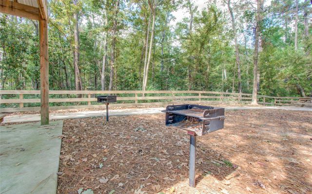 505 Road 6617, Dayton, TX 77535