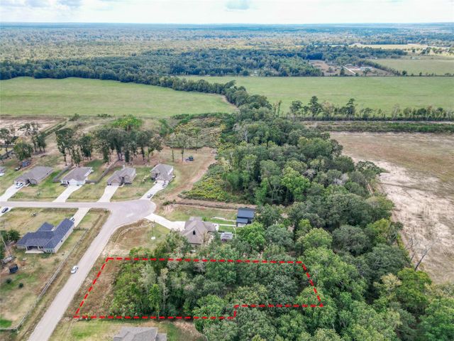 505 Road 6617, Dayton, TX 77535