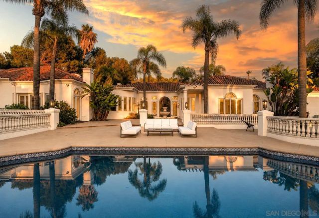6998 Rancho La Cima Dr, Rancho Santa Fe, CA 92067