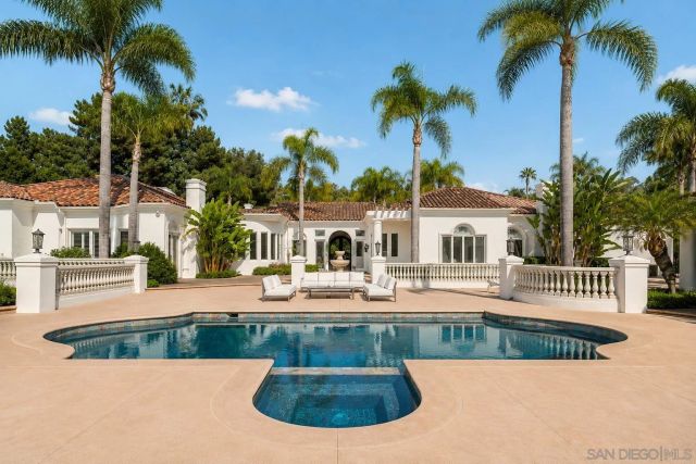 6998 Rancho La Cima Dr, Rancho Santa Fe, CA 92067