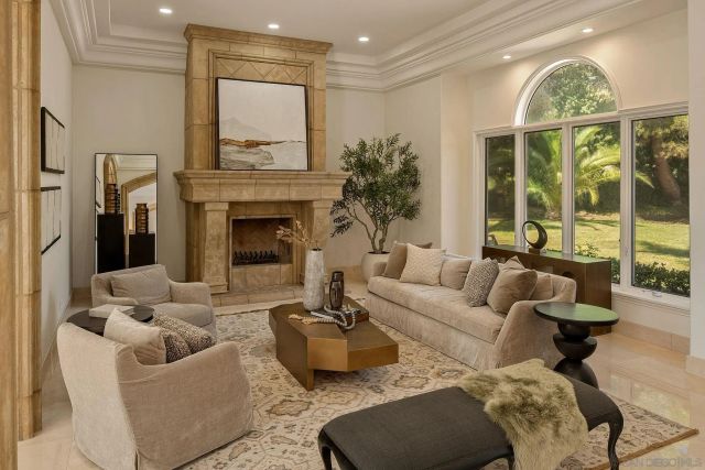 6998 Rancho La Cima Dr, Rancho Santa Fe, CA 92067