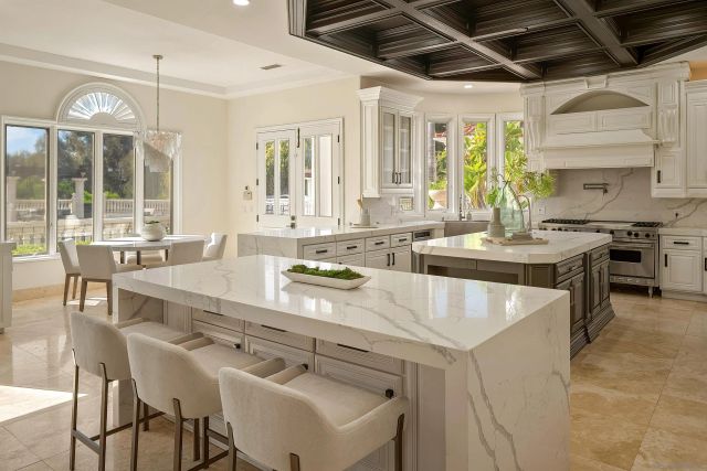 6998 Rancho La Cima Dr, Rancho Santa Fe, CA 92067