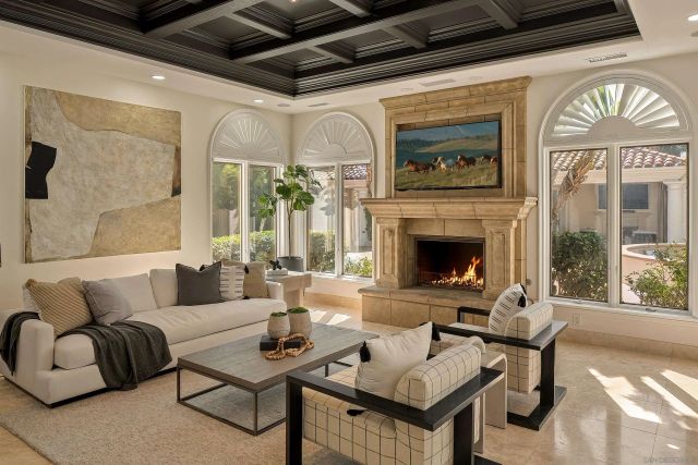 6998 Rancho La Cima Dr, Rancho Santa Fe, CA 92067