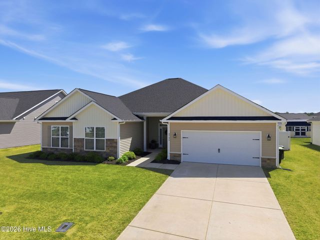2745 Luna Lane, Winterville, NC 28590