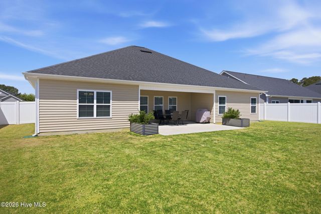 2745 Luna Lane, Winterville, NC 28590