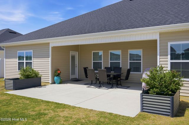 2745 Luna Lane, Winterville, NC 28590