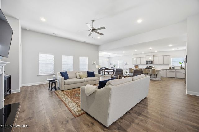 2745 Luna Lane, Winterville, NC 28590