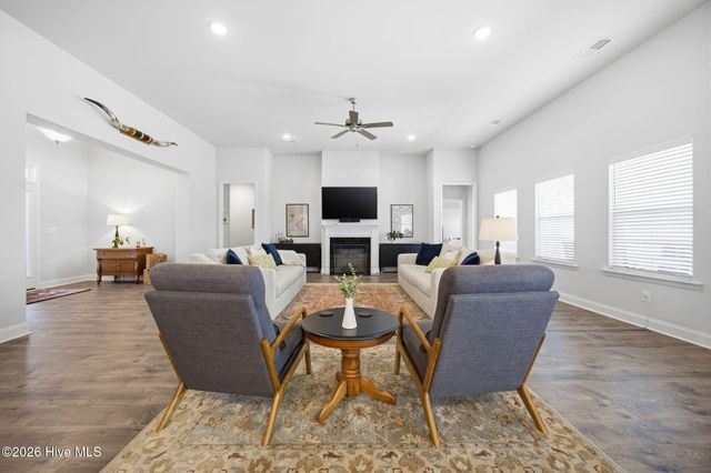 2745 Luna Lane, Winterville, NC 28590