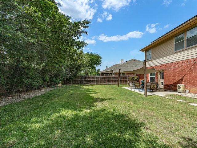 2308 Denham Drive, Arlington, TX 76001