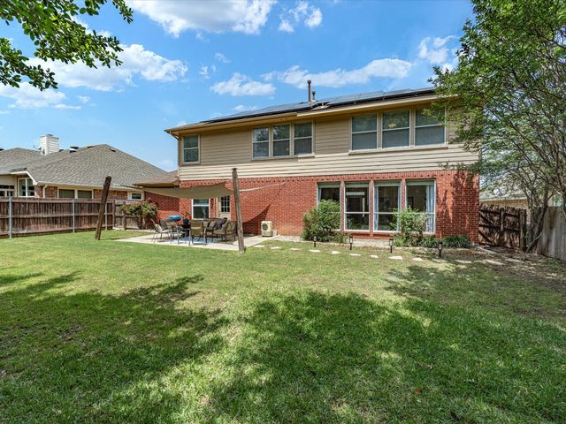 2308 Denham Drive, Arlington, TX 76001