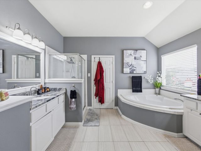 2308 Denham Drive, Arlington, TX 76001
