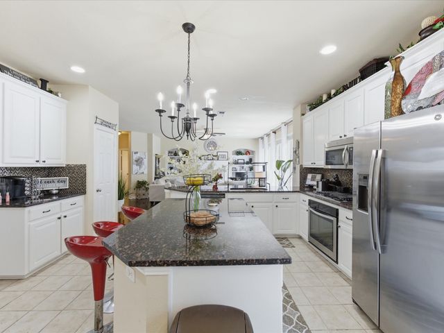 2308 Denham Drive, Arlington, TX 76001
