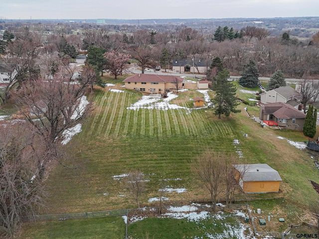 11340 Old Maple Road, Omaha, NE 68164