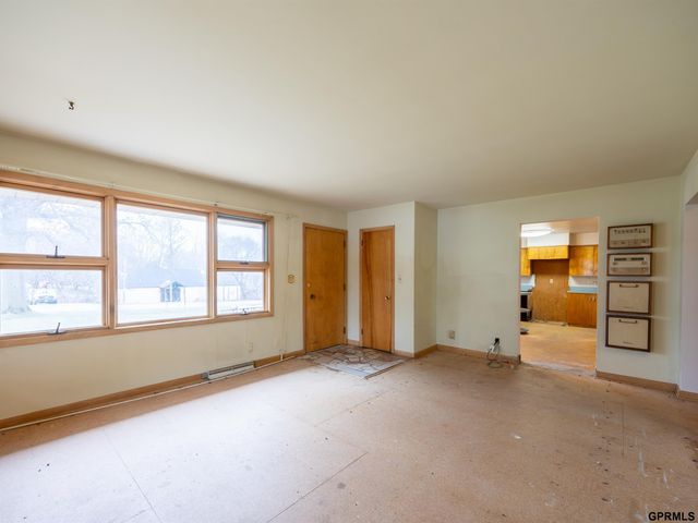 11340 Old Maple Road, Omaha, NE 68164