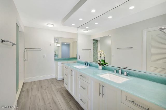 4401 Gulf Shore BLVD N C205, Naples, FL 34103