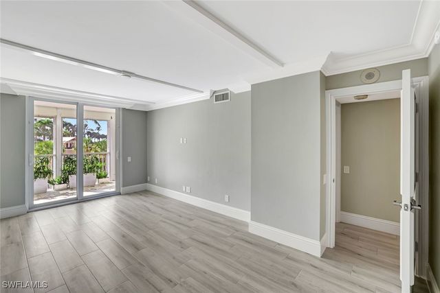 4401 Gulf Shore BLVD N C205, Naples, FL 34103