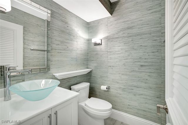 4401 Gulf Shore BLVD N C205, Naples, FL 34103