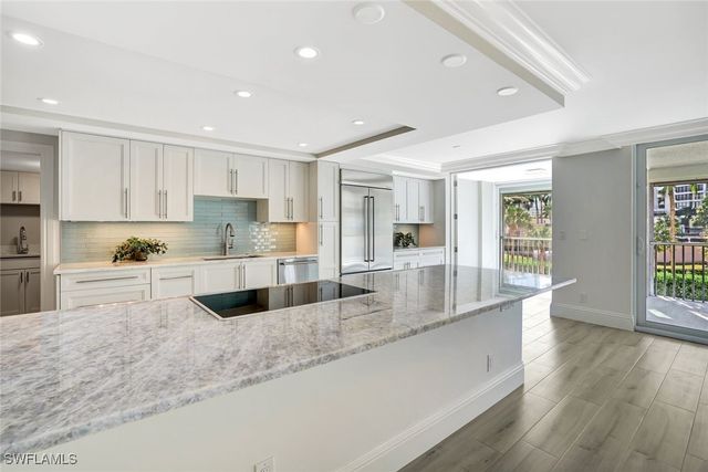 4401 Gulf Shore BLVD N C205, Naples, FL 34103