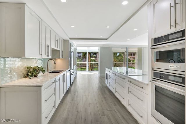 4401 Gulf Shore BLVD N C205, Naples, FL 34103