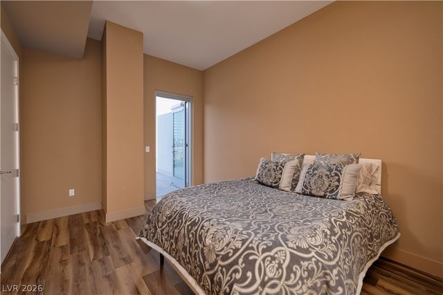 360 East Desert Inn Road 407, Las Vegas, NV 89109