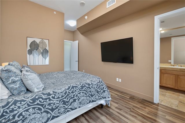 360 East Desert Inn Road 407, Las Vegas, NV 89109