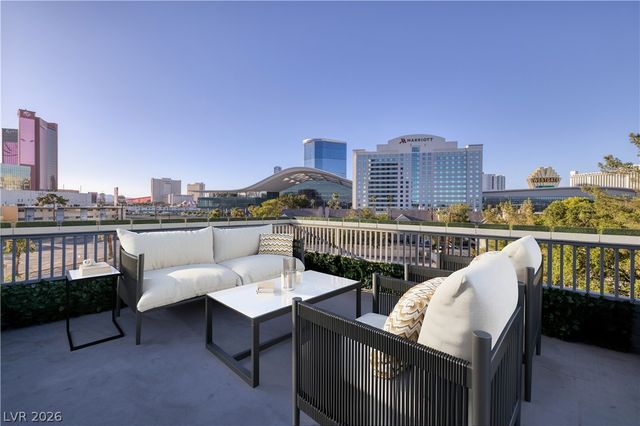 360 East Desert Inn Road 407, Las Vegas, NV 89109