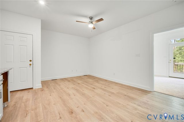 7130 Maple Summit Ln, Moseley, VA 23120