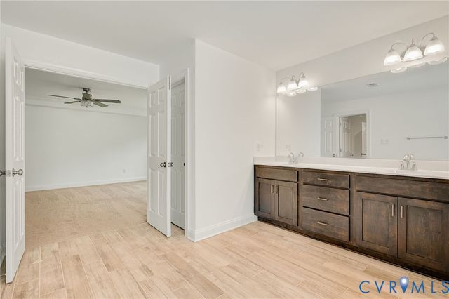 7130 Maple Summit Ln, Moseley, VA 23120
