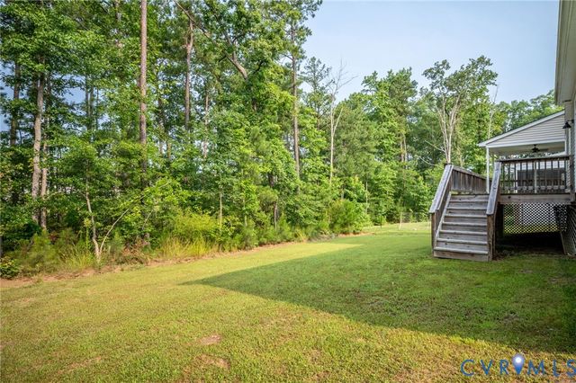 7130 Maple Summit Ln, Moseley, VA 23120