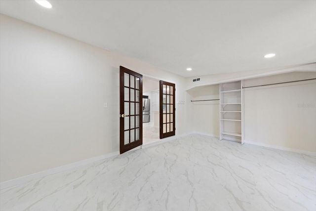 11012 52ND AVENUE N, St Petersburg, FL 33708