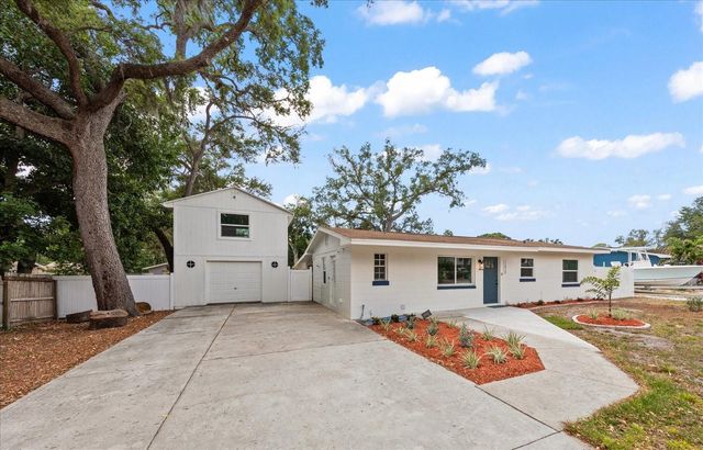 11012 52ND AVENUE N, St Petersburg, FL 33708