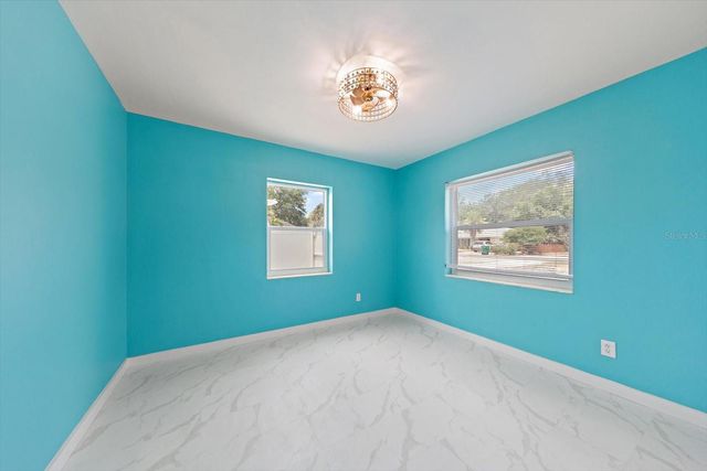 11012 52ND AVENUE N, St Petersburg, FL 33708