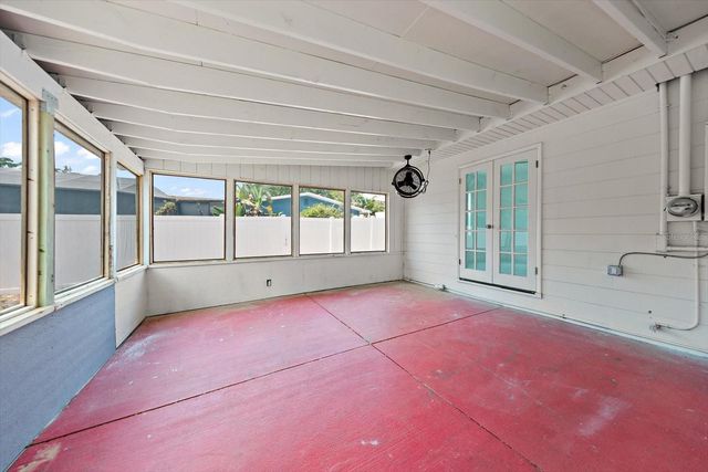 11012 52ND AVENUE N, St Petersburg, FL 33708