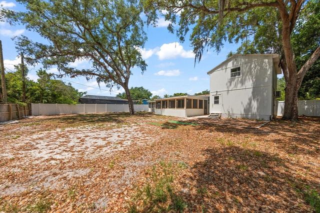 11012 52ND AVENUE N, St Petersburg, FL 33708