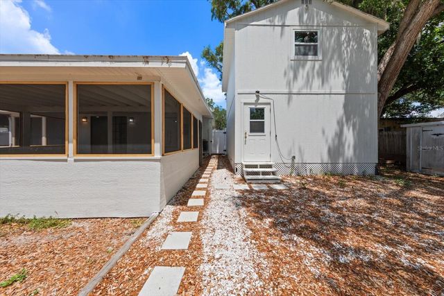 11012 52ND AVENUE N, St Petersburg, FL 33708