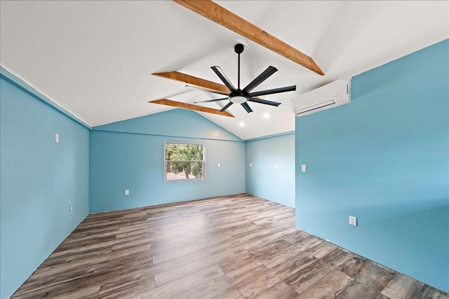 11012 52ND AVENUE N, St Petersburg, FL 33708