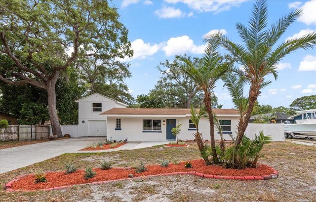 11012 52ND AVENUE N, St Petersburg, FL 33708