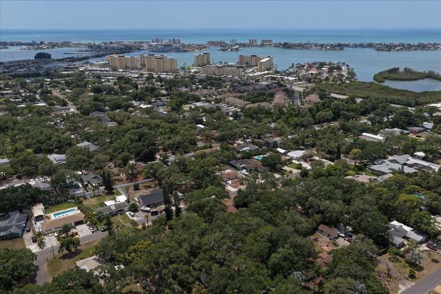 11012 52ND AVENUE N, St Petersburg, FL 33708