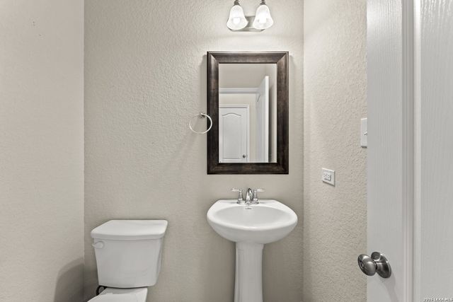 9710 Monken, Boerne, TX 78006