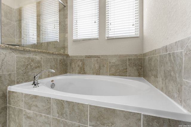 9710 Monken, Boerne, TX 78006