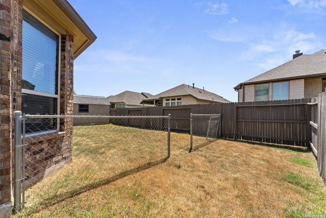 9710 Monken, Boerne, TX 78006