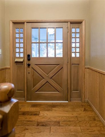 716 Phillips Lane, Clinton, OK 73601